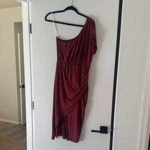 Lulu's Chic One-Shoulder Burgundy Dress